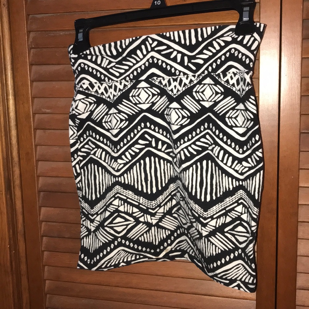 forever 21 Aztec skirt